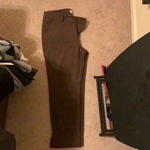 Ankle slacks. Brown checkered.